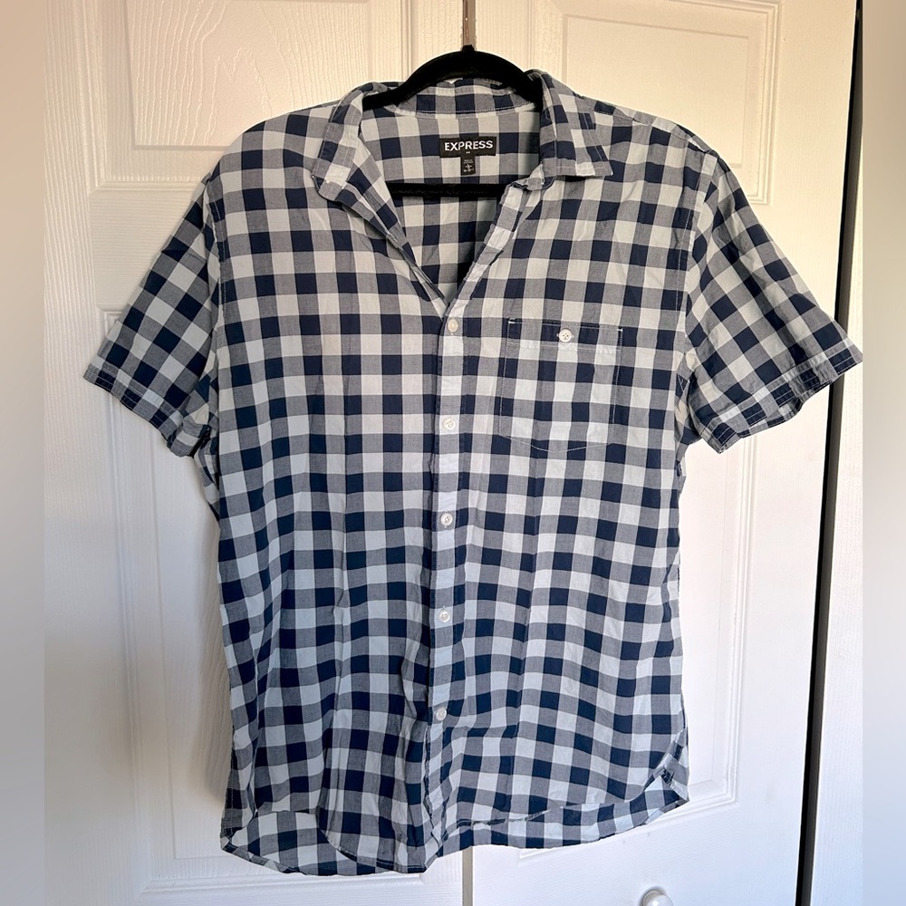 Men’s Navy & White Plaid Button Up - L - EUC